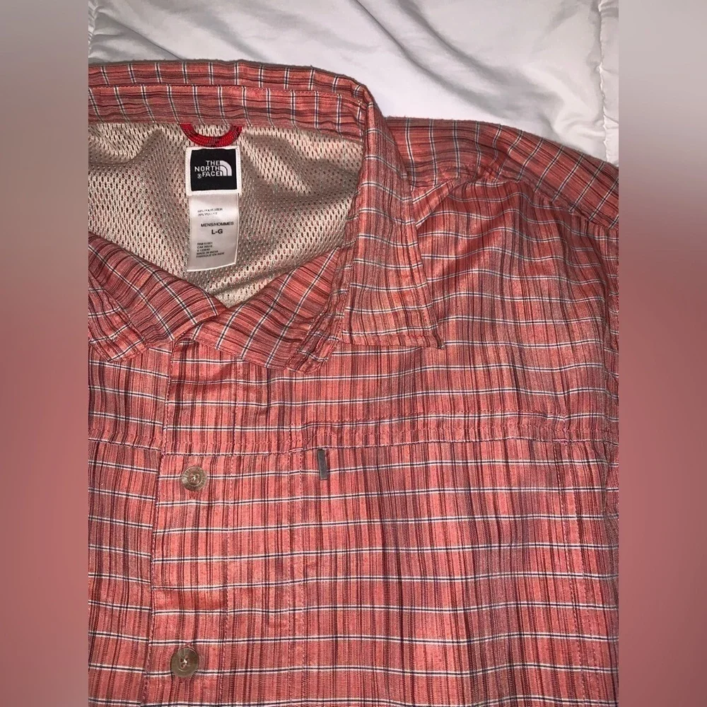 The North Face men’s button up shirt